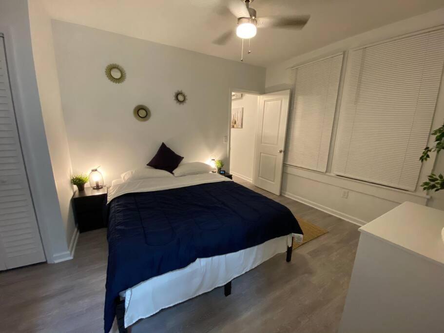 Cozy Studio Bungalow Steps To Armature Works Tampa Bagian luar foto