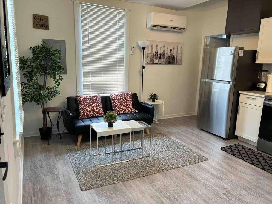 Cozy Studio Bungalow Steps To Armature Works Tampa Bagian luar foto